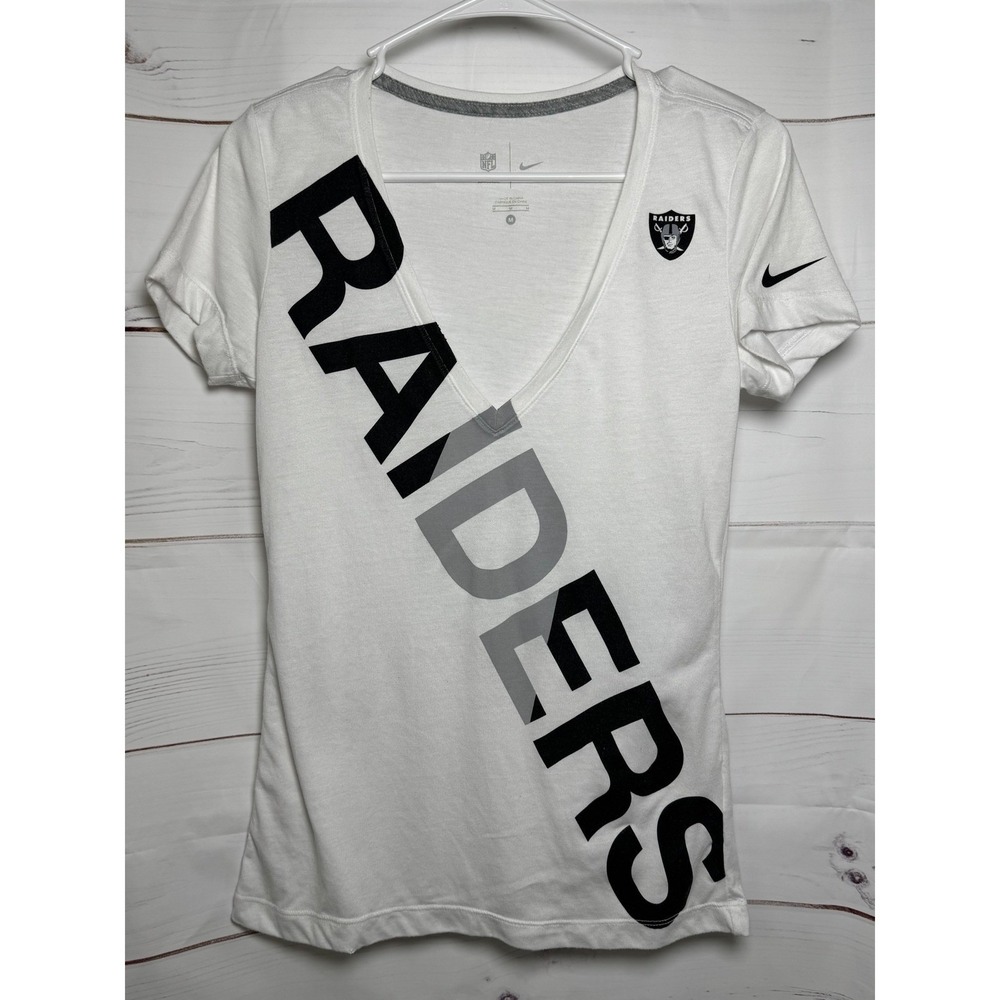 Nike‎ NFL Raiders Women's V-Neck T-Shirt / Size Medium / Sku0078